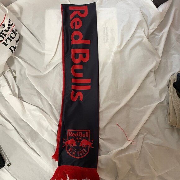MLS New York Red Bulls Soccer / Football Stadium Giveaway 60' Scarf w/ tassels - Picture 3 of 8